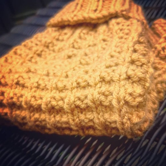 SL Little Broken Waffles Sweater - Picture 6 of 11